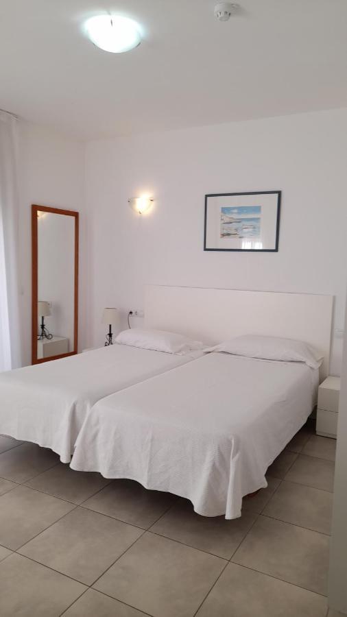 Sal Mar Suites Санта-Эулалия-дель-Рио Экстерьер фото